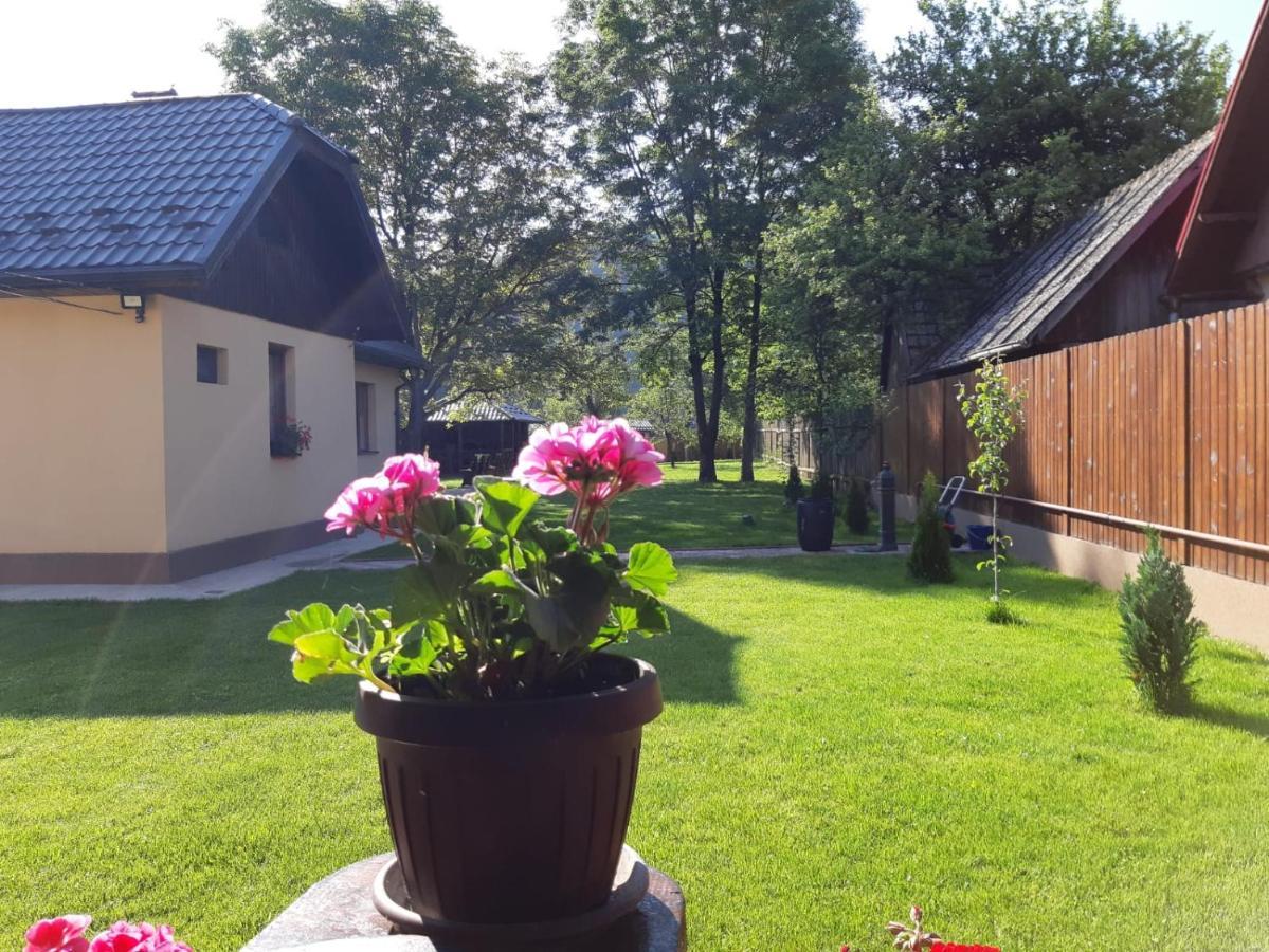 Casa Pricas Villa Moieciu de Jos Buitenkant foto