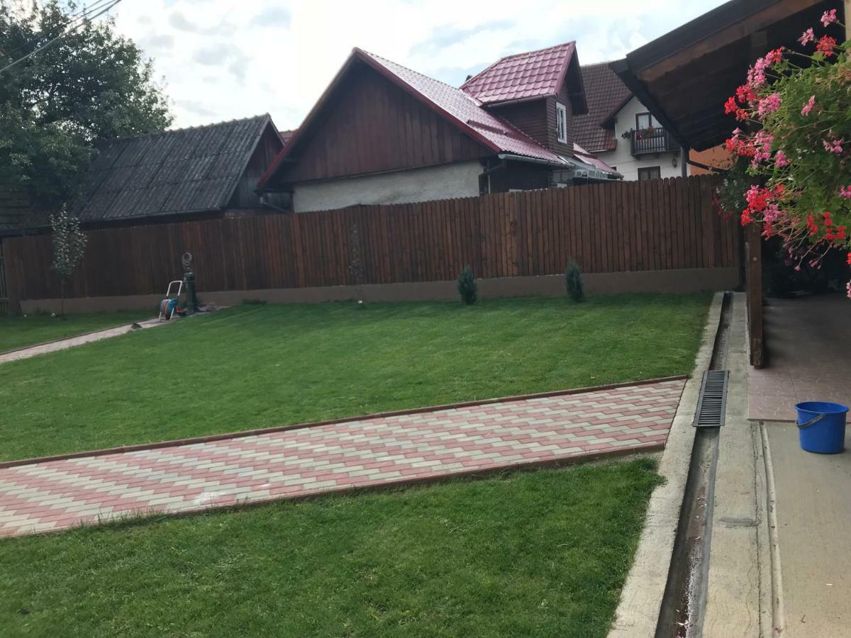 Casa Pricas Villa Moieciu de Jos Buitenkant foto
