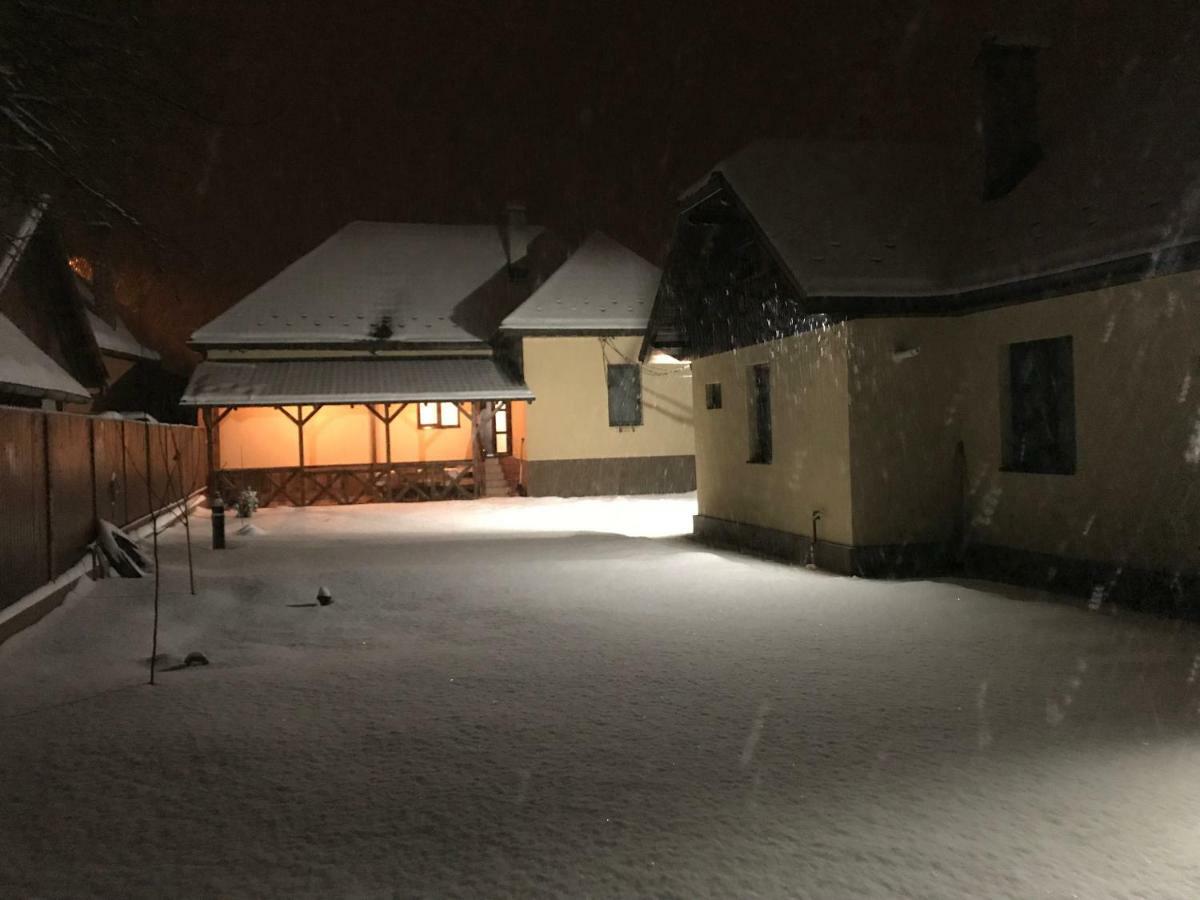 Casa Pricas Villa Moieciu de Jos Buitenkant foto