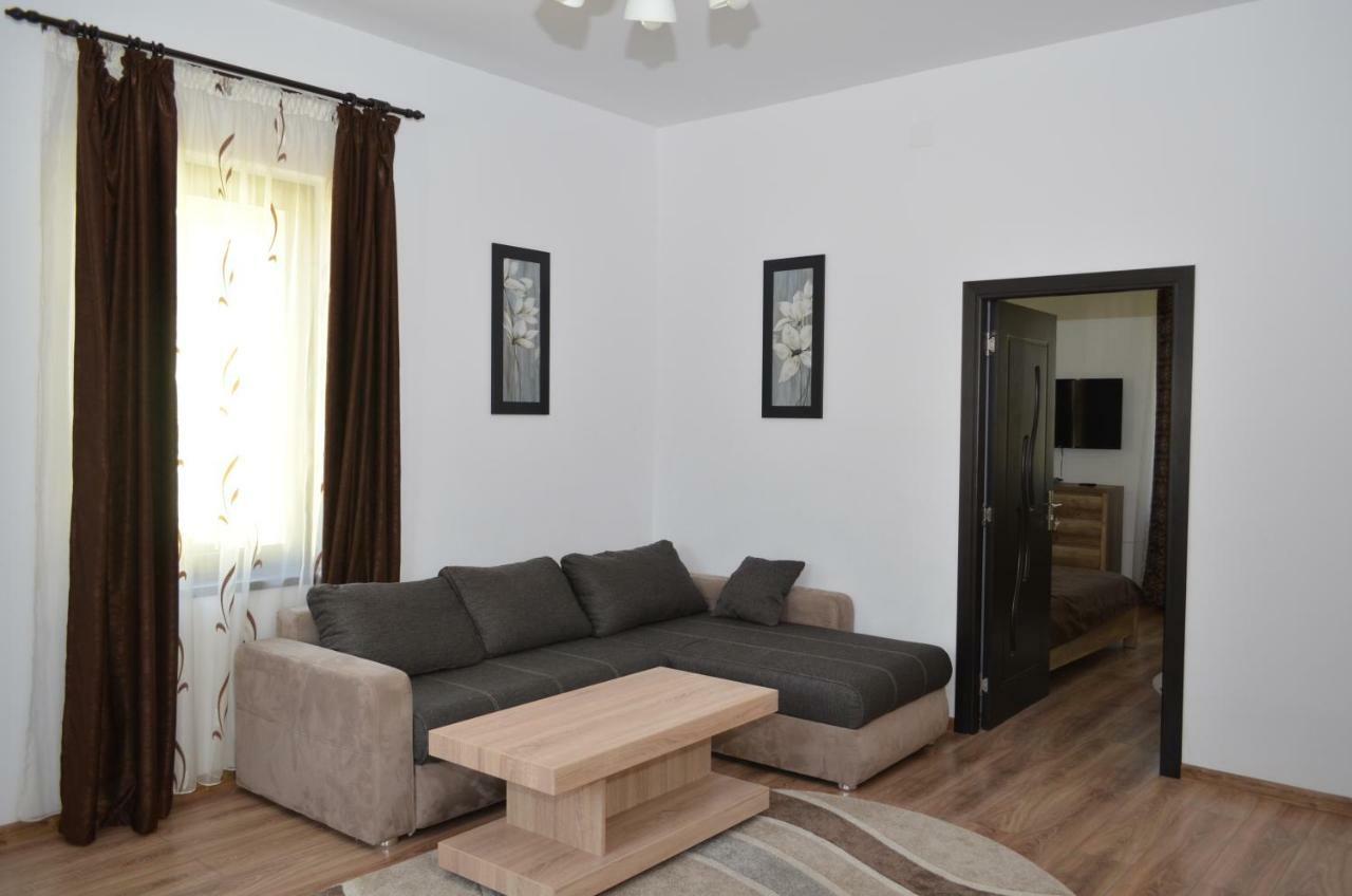 Casa Pricas Villa Moieciu de Jos Buitenkant foto