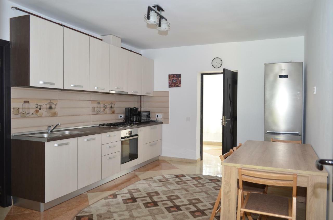 Casa Pricas Villa Moieciu de Jos Buitenkant foto